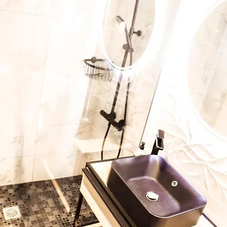 Lux Lovely 3 Bedroom Duplex With Solarium In Centre Of Playa Americas דירה